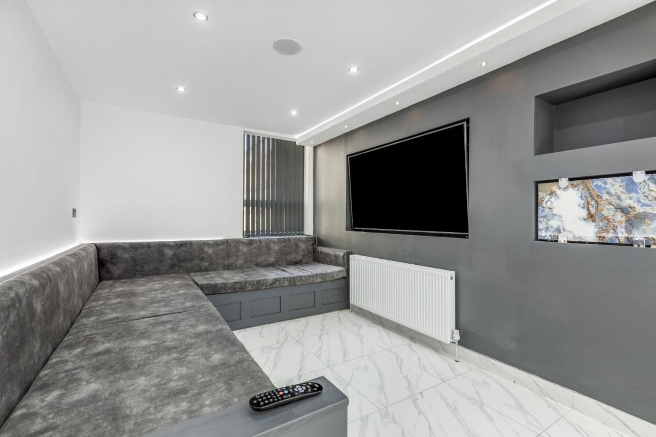 Crystal Towers Sasco