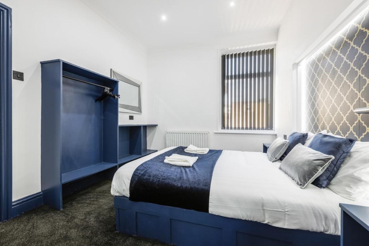 Crystal Towers Sasco Apartment *